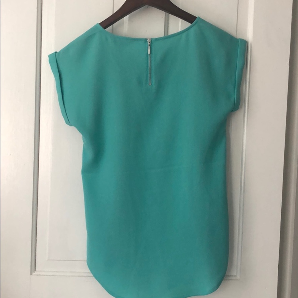 Express Zipper Top - Picture 2 of 6